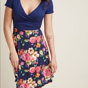 Botanical Breakfast Knit Dress in Navy Blossoms